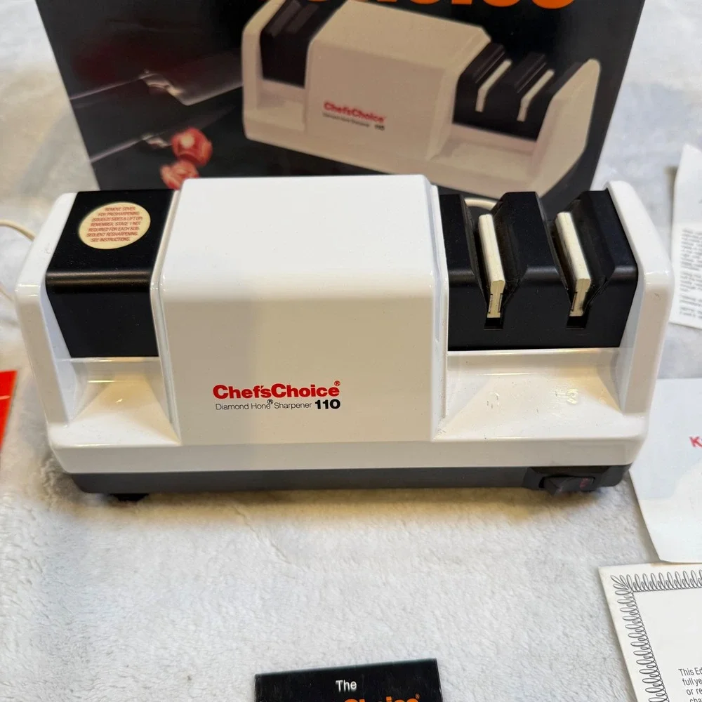 ChefsChoice 110 Diamond Hone Electric Knife Sharpener Professional 3-Stage White